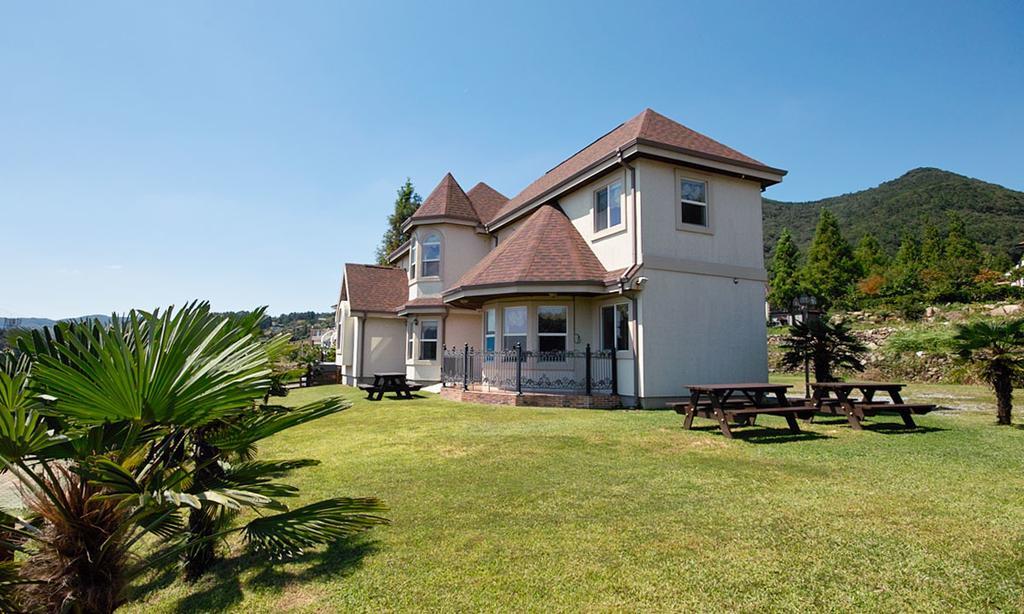 American Village Pension Manoa Namhae Habitación foto