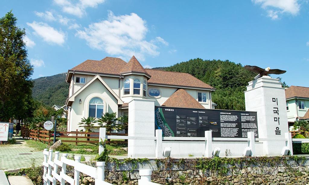 American Village Pension Manoa Namhae Habitación foto